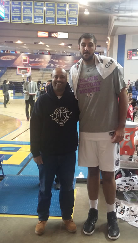 Mark Sills with Reno Bighorns NBA Development League Player 7-foot, 5-inch tall Sim Bhullar at The Bob Carpenter at Univ of DE Pro Basketball Game